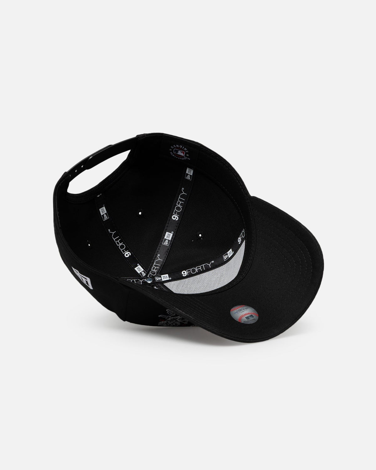 New Era Boston Red Sox 'Valentines Day' 9FORTY A-Frame Snapback Black