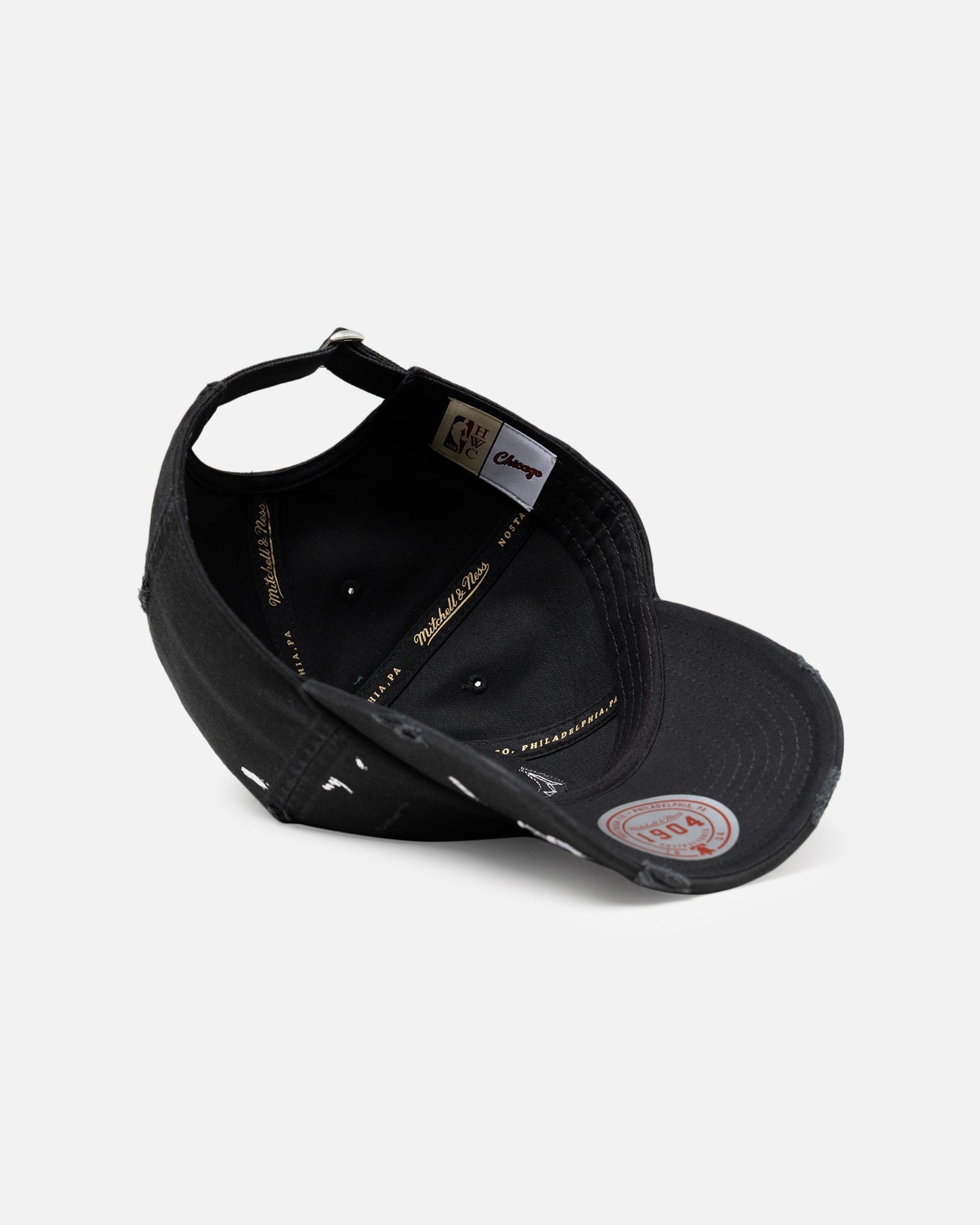 Mitchell & Ness Chicago Bulls 'Gothic Arch' Dad Fit Strapback Washed Black