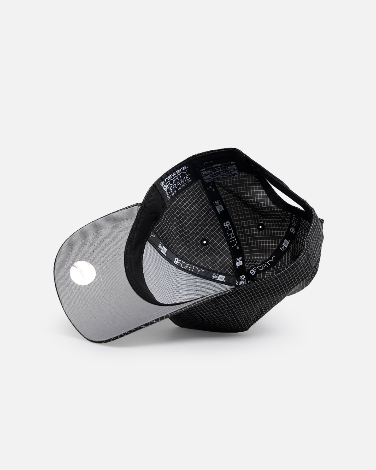 New Era New York Yankees 'Black Ripstop' 9FORTY A-Frame Snapback Black/Black