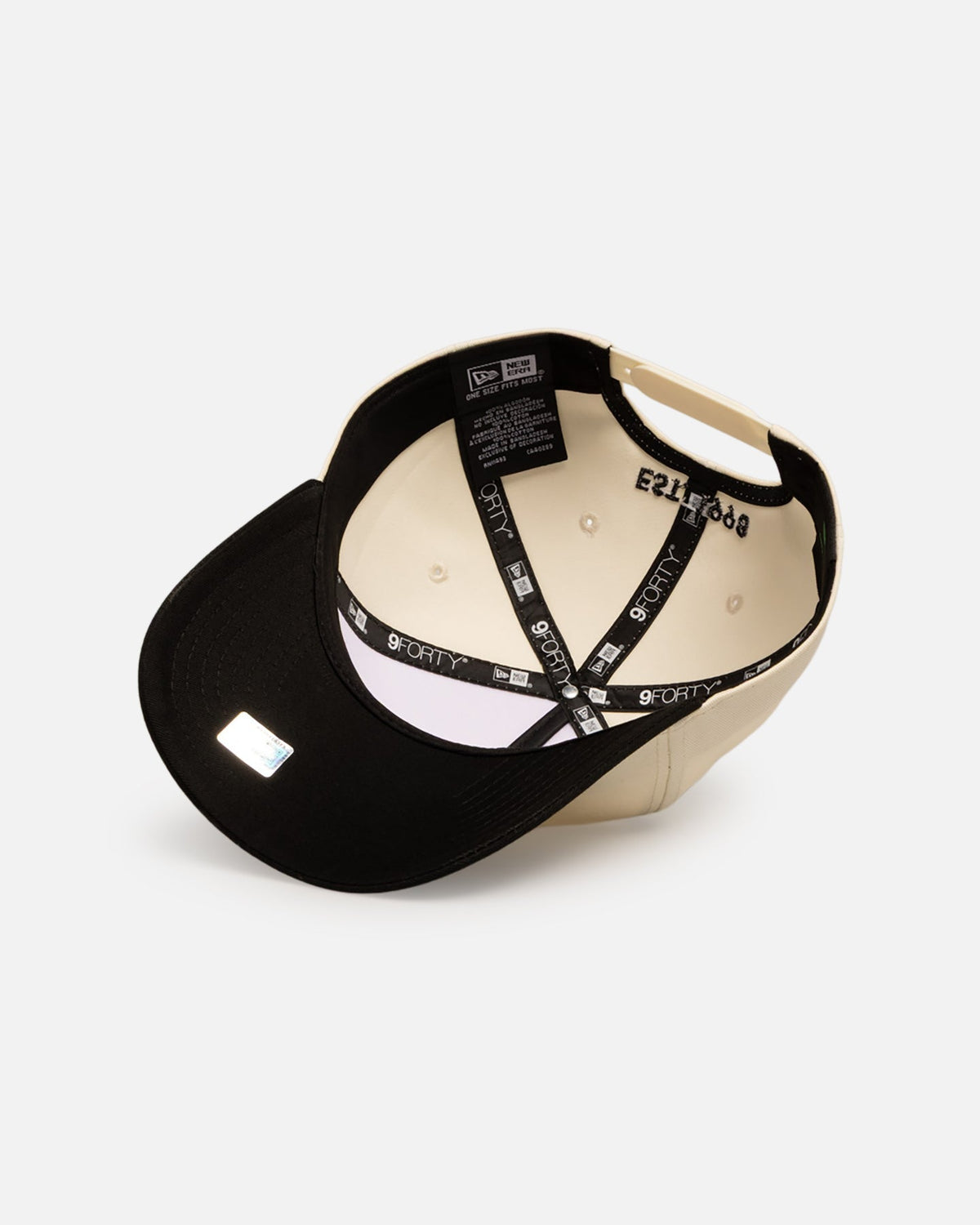 New Era Melbourne Storm 'Chrome Black' 9FORTY A-Frame Snapback White/Black - image 6