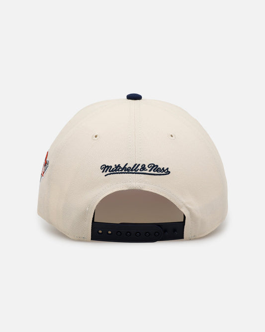 Mitchell & Ness Detroit Tigers 'Pink Team Logo' Pro Pinch Snapback Off White
