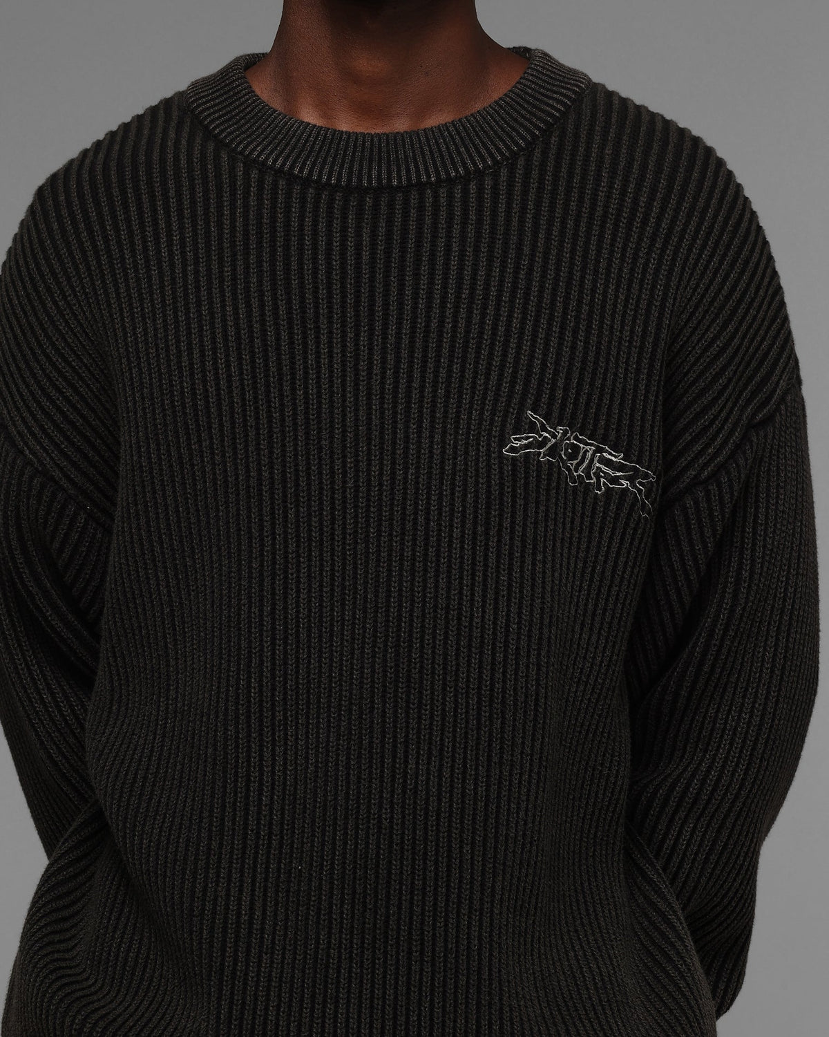 Loiter Star Born Knit Sweater Black - image 8