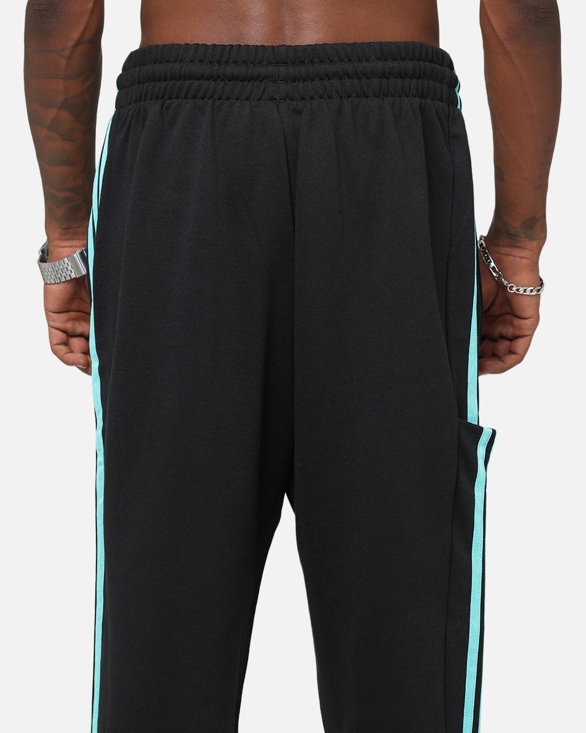 adidas x Mercedes-AMG PETRONAS Formula One F1 DNA Joggers Black/White - image 8