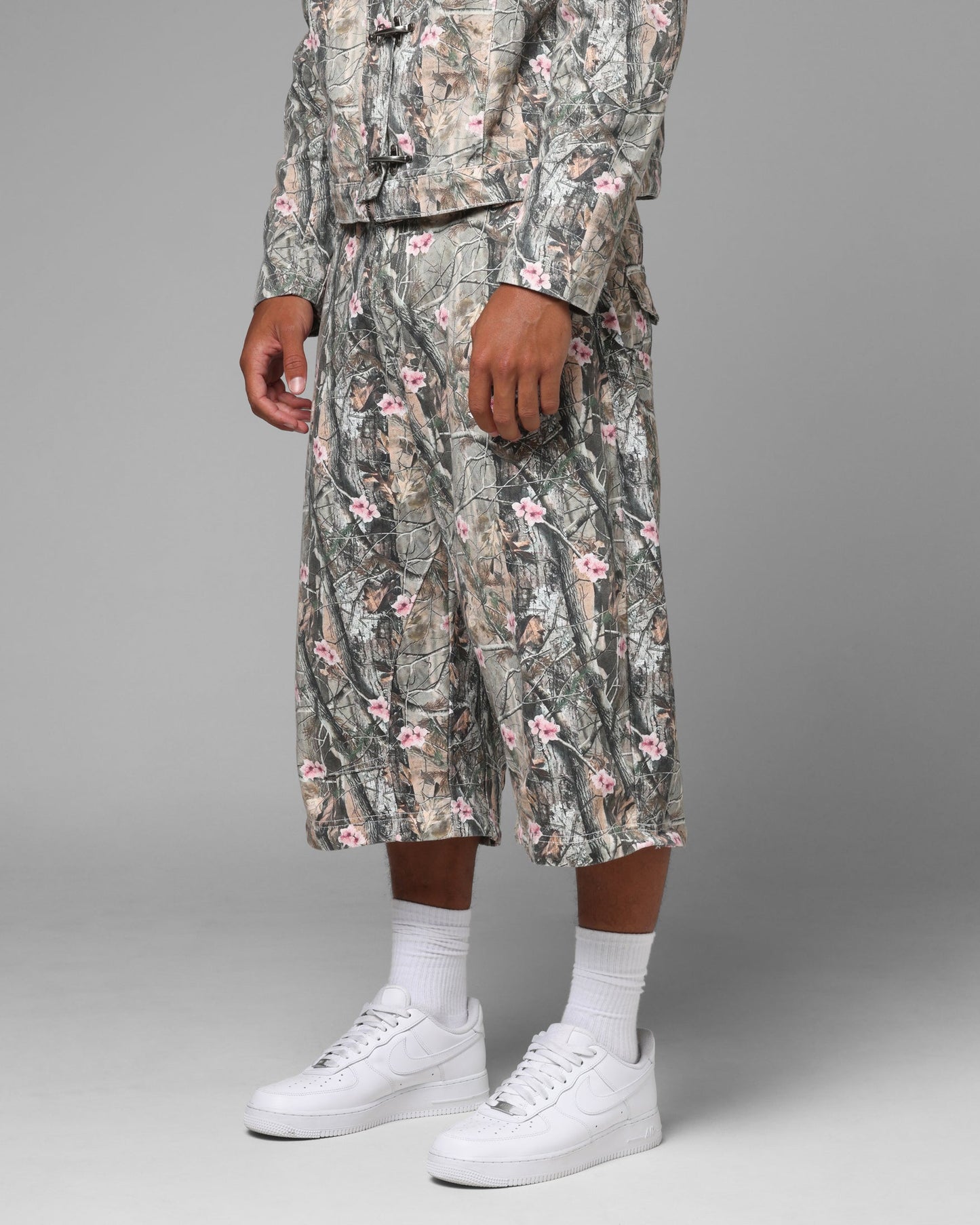 Loiter Thrasher Pants Pink Tree Camo - image 12
