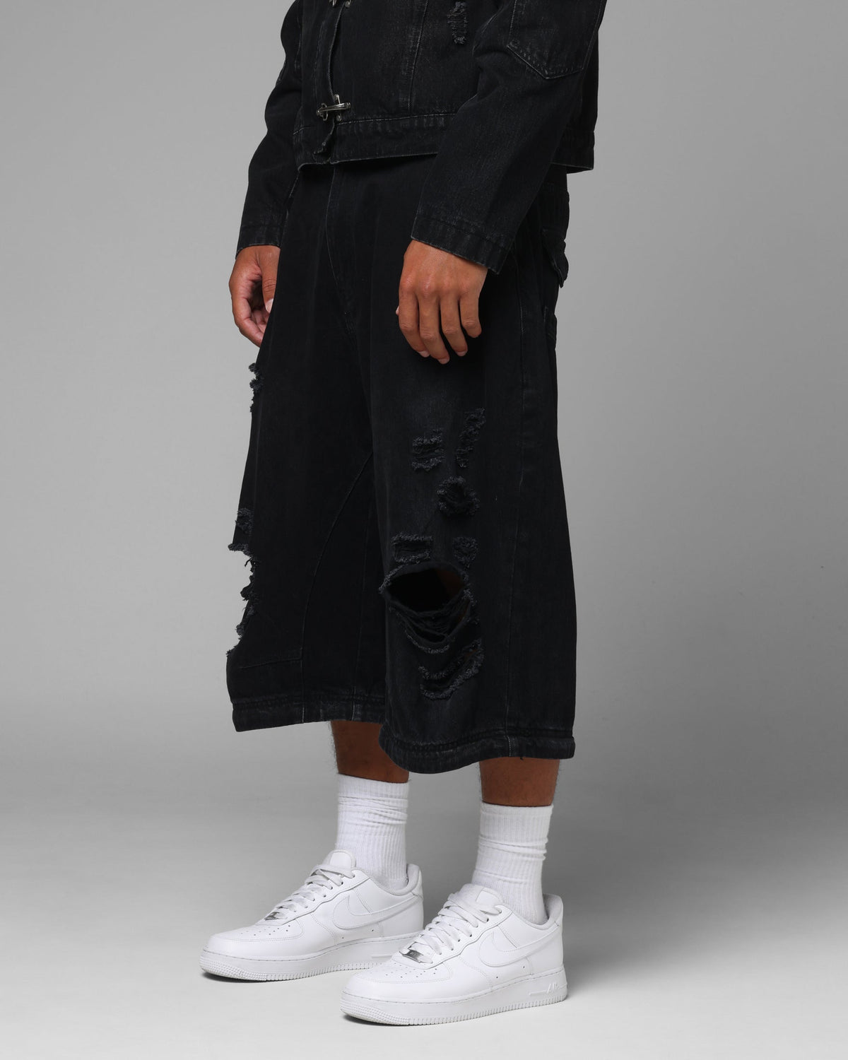 Loiter Thrasher Pants Washed Black - image 12