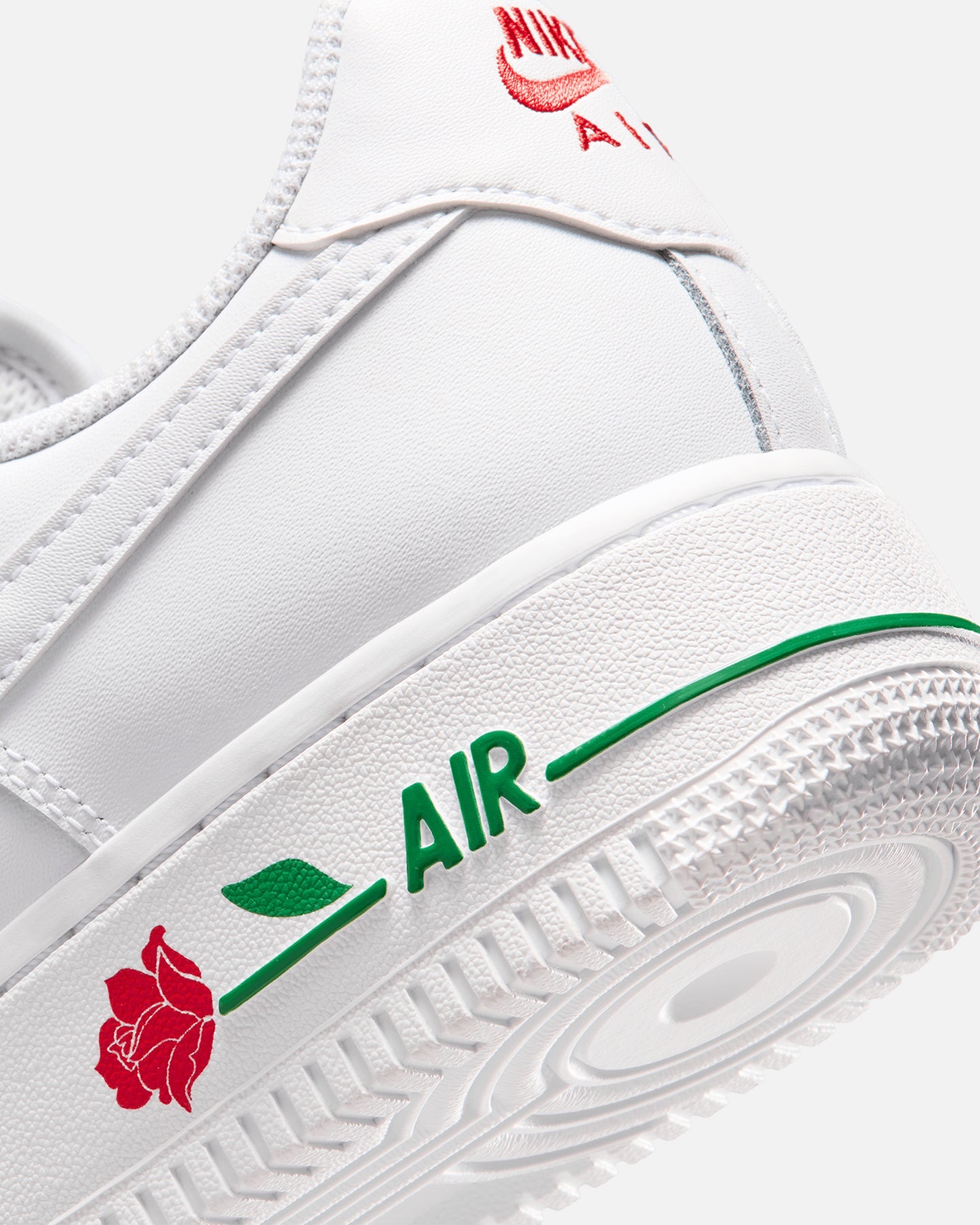 Nike Women's Air Force 1 '07 SE White/White