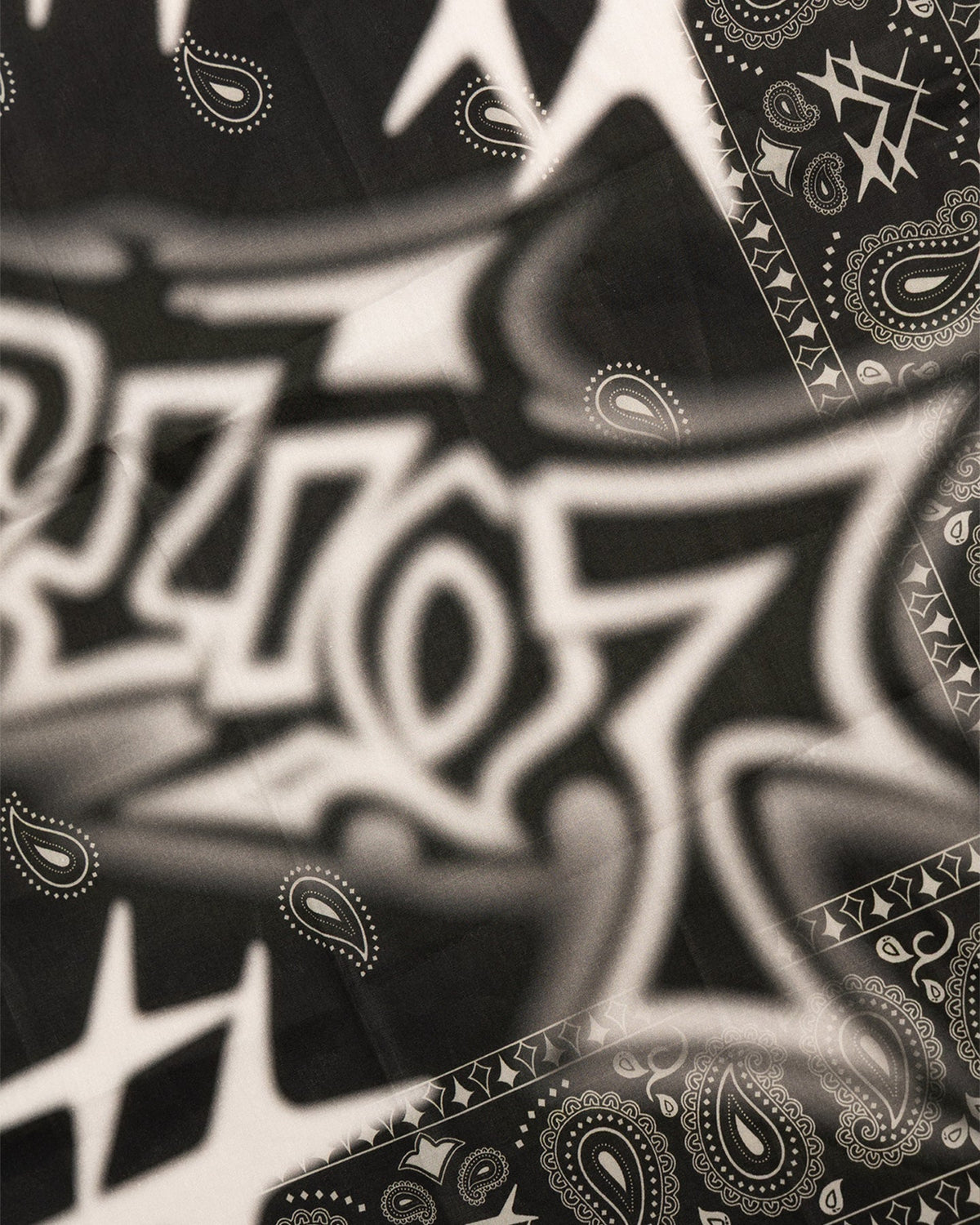 Loiter Spray Bandana Black - image 3