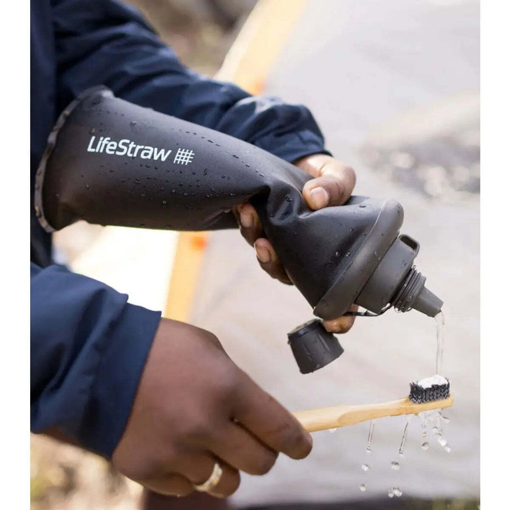LifeStraw Peak 1L Collapsible Squeeze Bottle with Filter Dark Grey