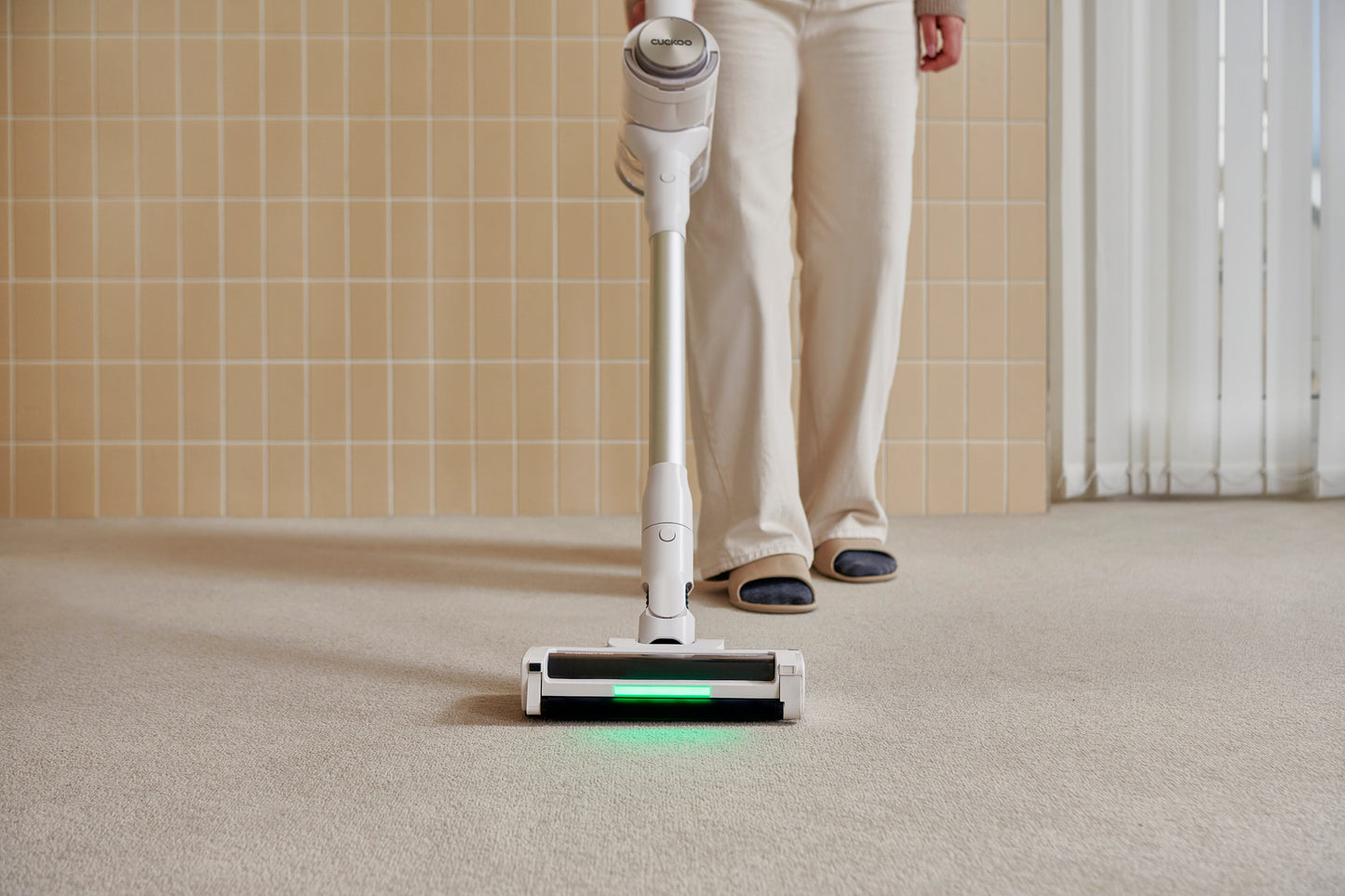 CUCKOO Power-Clon LINE Dual-Spin Vacuum and Mop (CVC-L1610NW)
