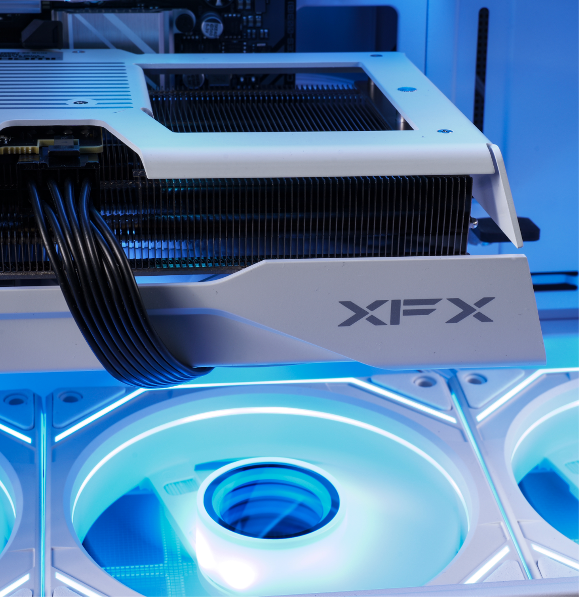 Evolve Gaming | CLOUD | Ryzen 5 7500F | RX 9060XT 16GB | Premium Desktop Gaming PC