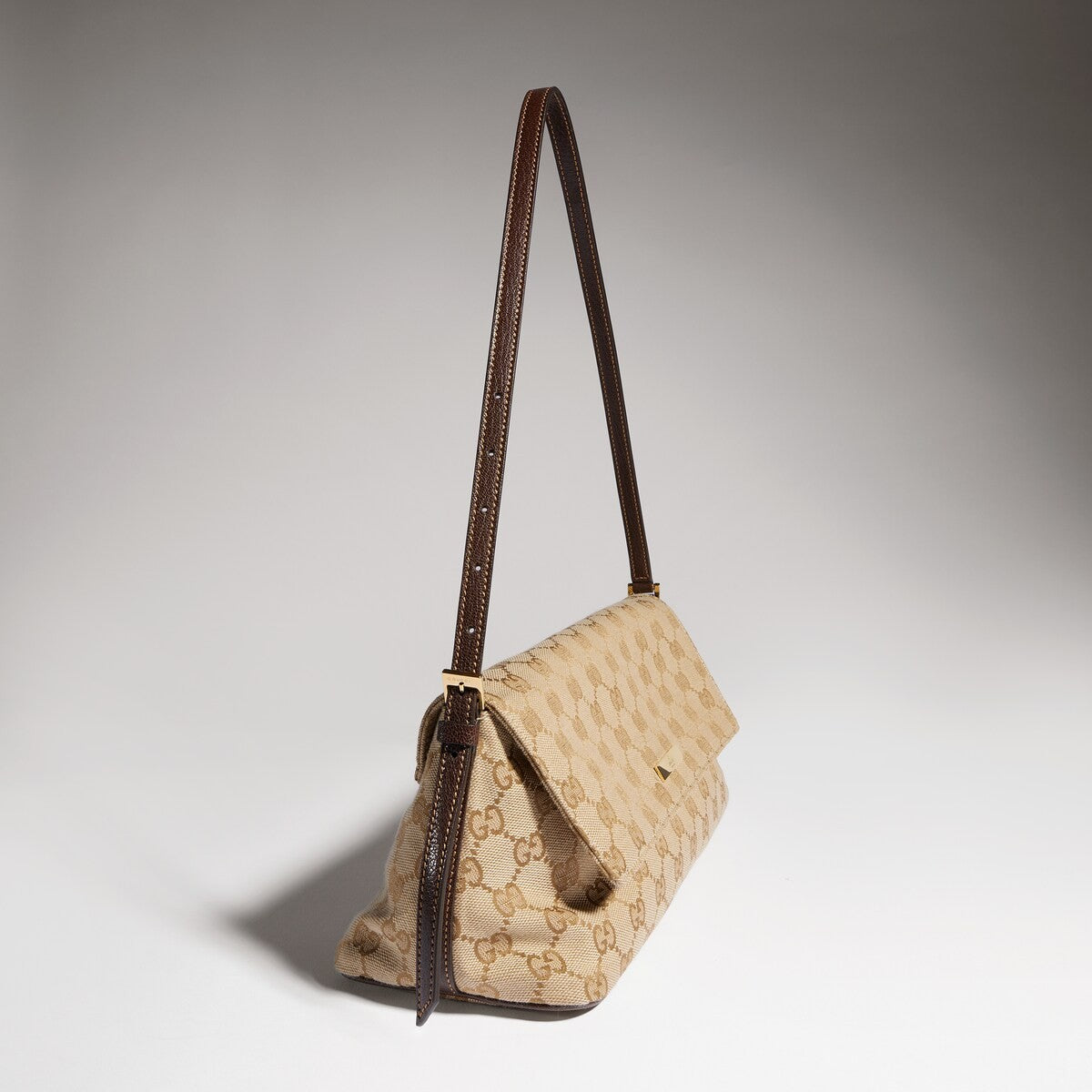 Gucci Madison Medium Shoulder Bag
