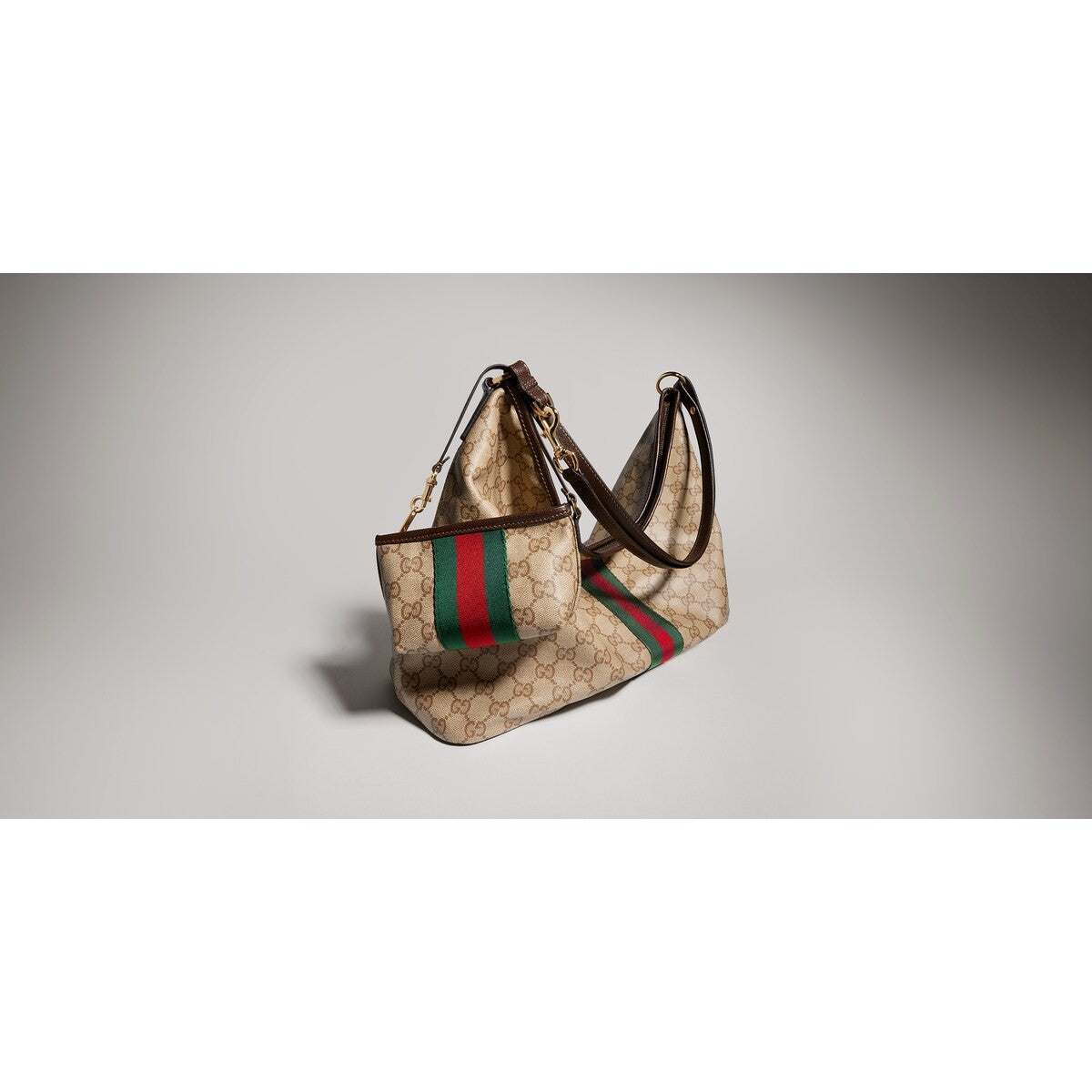 Large shoulder bag with Web