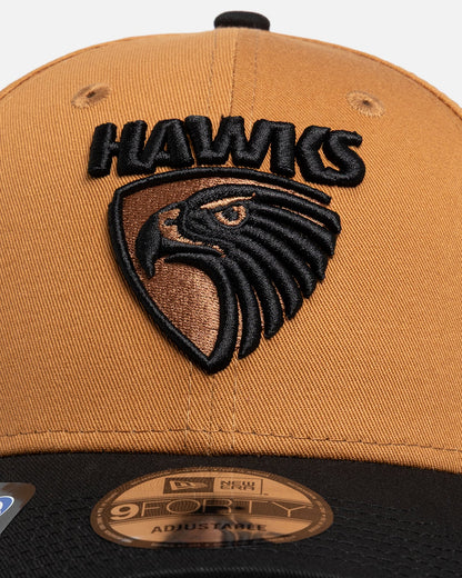 New Era Hawthorn Hawks 'AFL 2026' 9FORTY Strapback Med Beige