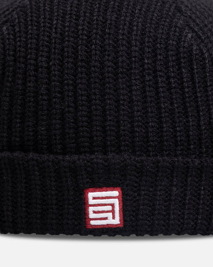 S Double Red Cube Low Beanie Black