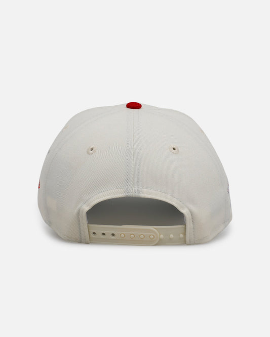 New Era Atlanta Braves 'Strawberry' 9FORTY A-Frame Snapback Chrome/Red