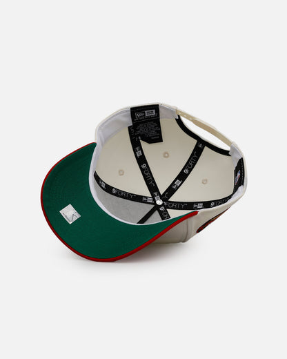 New Era New York Knicks 'Strawberry' 9FORTY A-Frame Snapback Chrome/Red