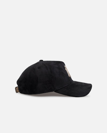 New Era New York Yankees 'Suede' 9FORTY A-Frame Strapback Black/Tan