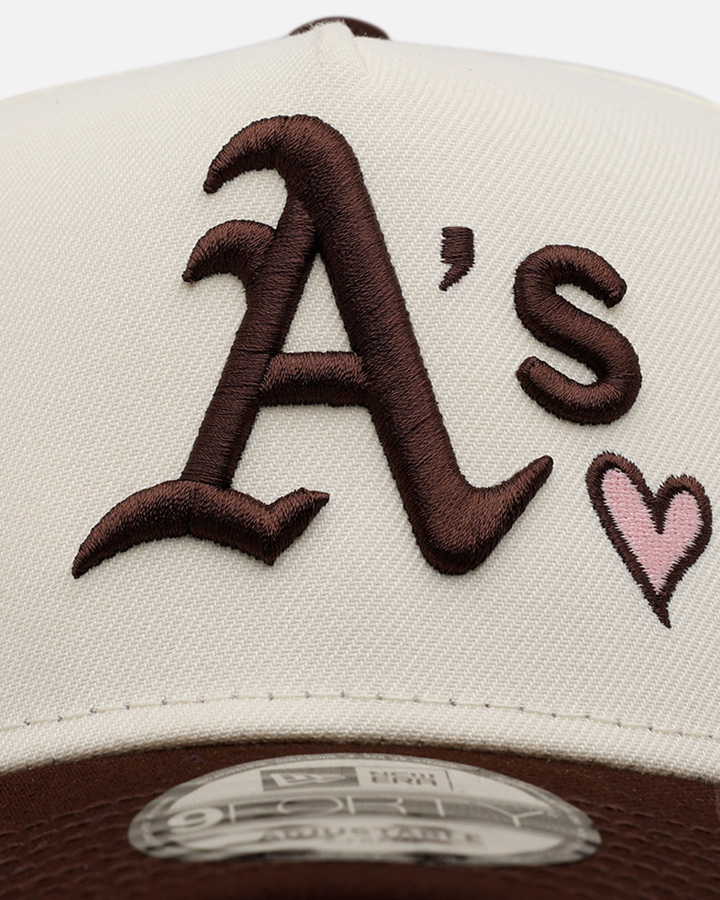 New Era Oakland Athletics 'Pink Satin Pink Hearts Walnut' 9FORTY A-Frame Snapback Chrome/Walnut