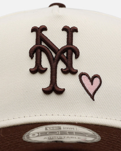 New Era New York Mets 'Pink Satin Pink Hearts Walnut' 9FORTY A-Frame Snapback Chrome/Walnut