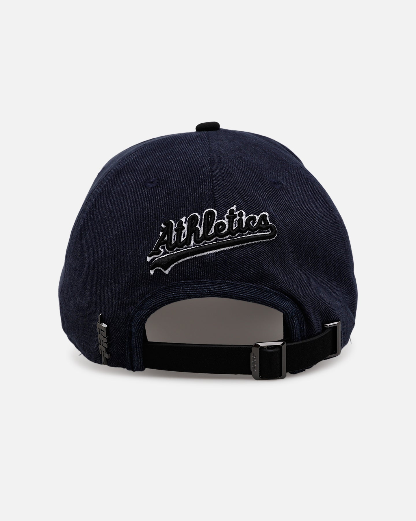 Pro Standard Oakland Athletics 'Polished Hardware' Pro Pinch Strapback Navy