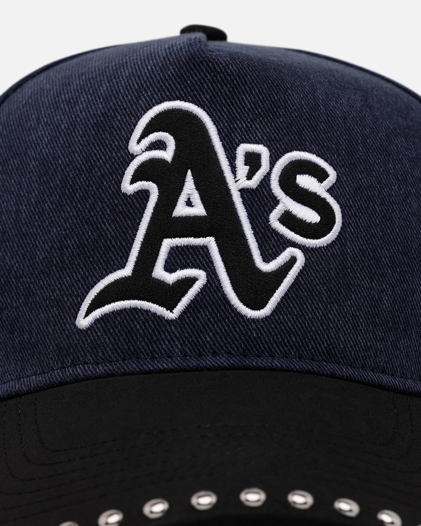 Pro Standard Oakland Athletics 'Polished Hardware' Pro Pinch Strapback Navy
