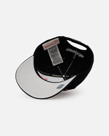 Mitchell & Ness New York Knicks 'Rhinestone Luxury' Pro Pinch Snapback Black