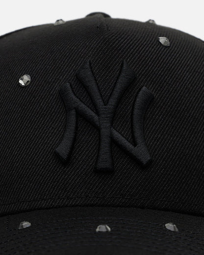 New Era New York Yankees 'All Black Embellishment' 9FORTY A-Frame Snapback Black/Black