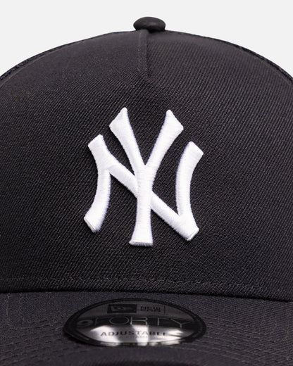 New Era New York Yankees 9FORTY A-Frame Trucker Snapback Navy