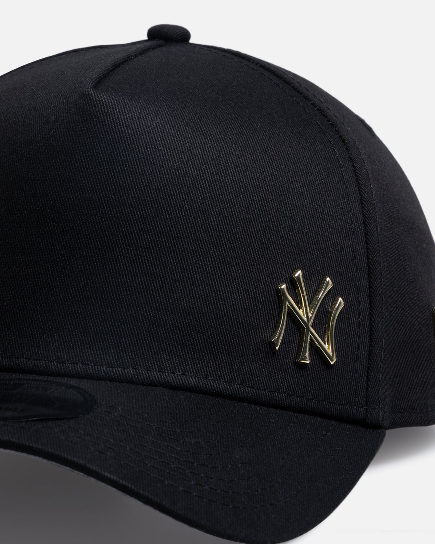 New Era New York Yankees 'Flawless Gold 10 Year Anniversary' 9FORTY A-Frame Snapback Black