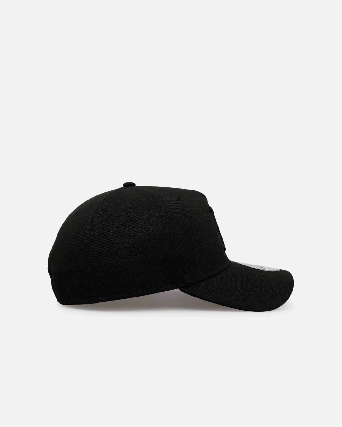 New Era Boston Red Sox 'Easy Black' 9FORTY A-Frame Snapback Black/Black