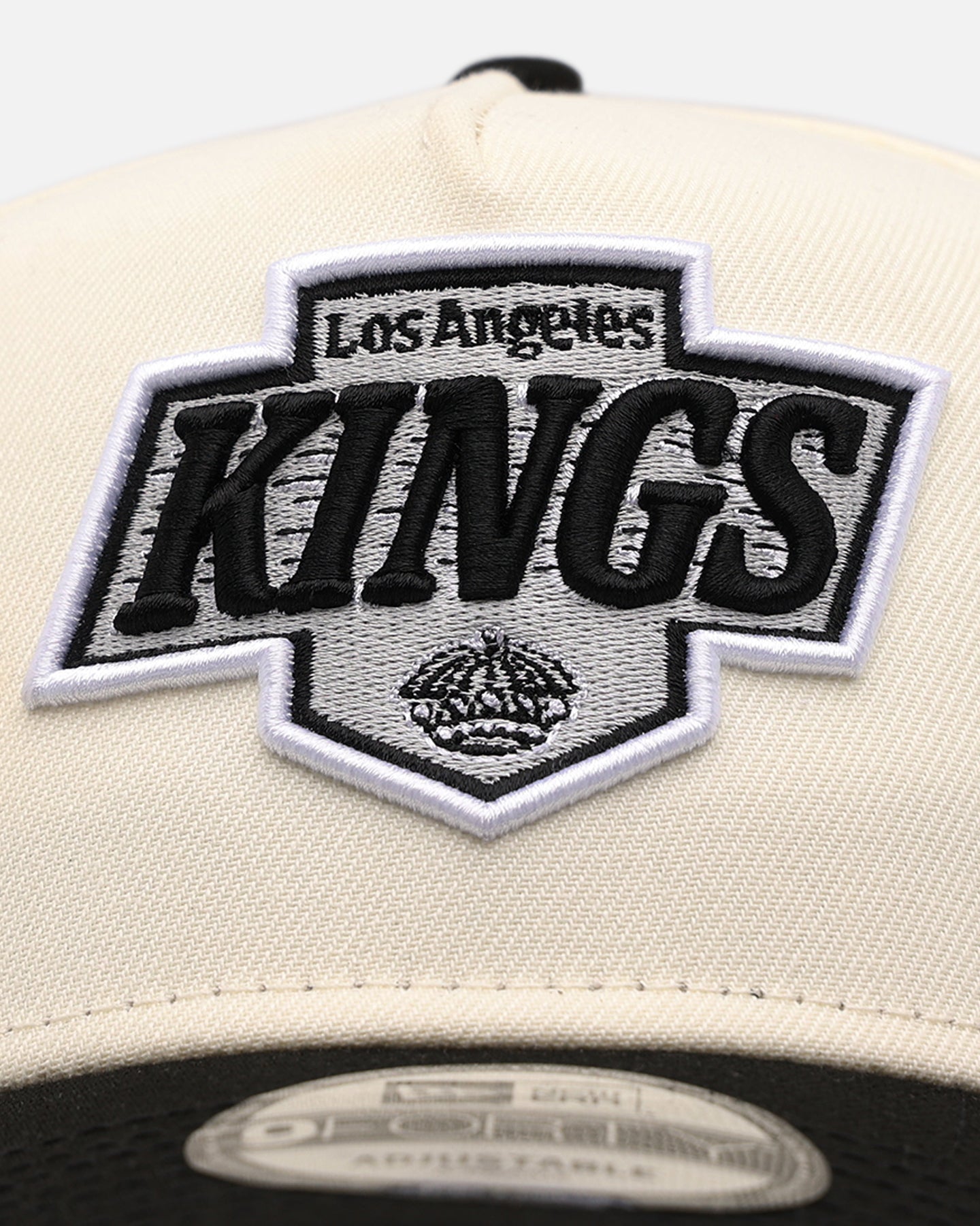 New Era Los Angeles Kings 'Team Color Visor' 9FORTY A-Frame Snapback Chrome/Official Team Color