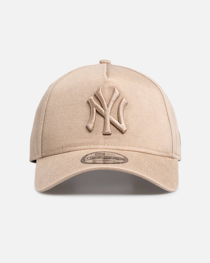 New Era New York Yankees 'Dirty Wash' 9FORTY A-Frame Snapback Camel