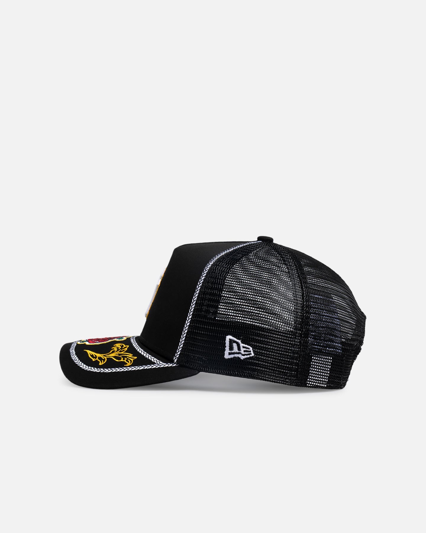 New Era New York Yankees 'Rose Visor' 9FORTY A-Frame Trucker Snapback Black/Rose