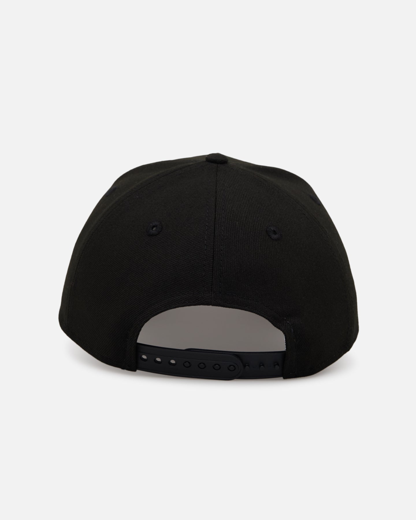 New Era Atlanta Braves 'Black' 9FORTY A-Frame Snapback Black/White