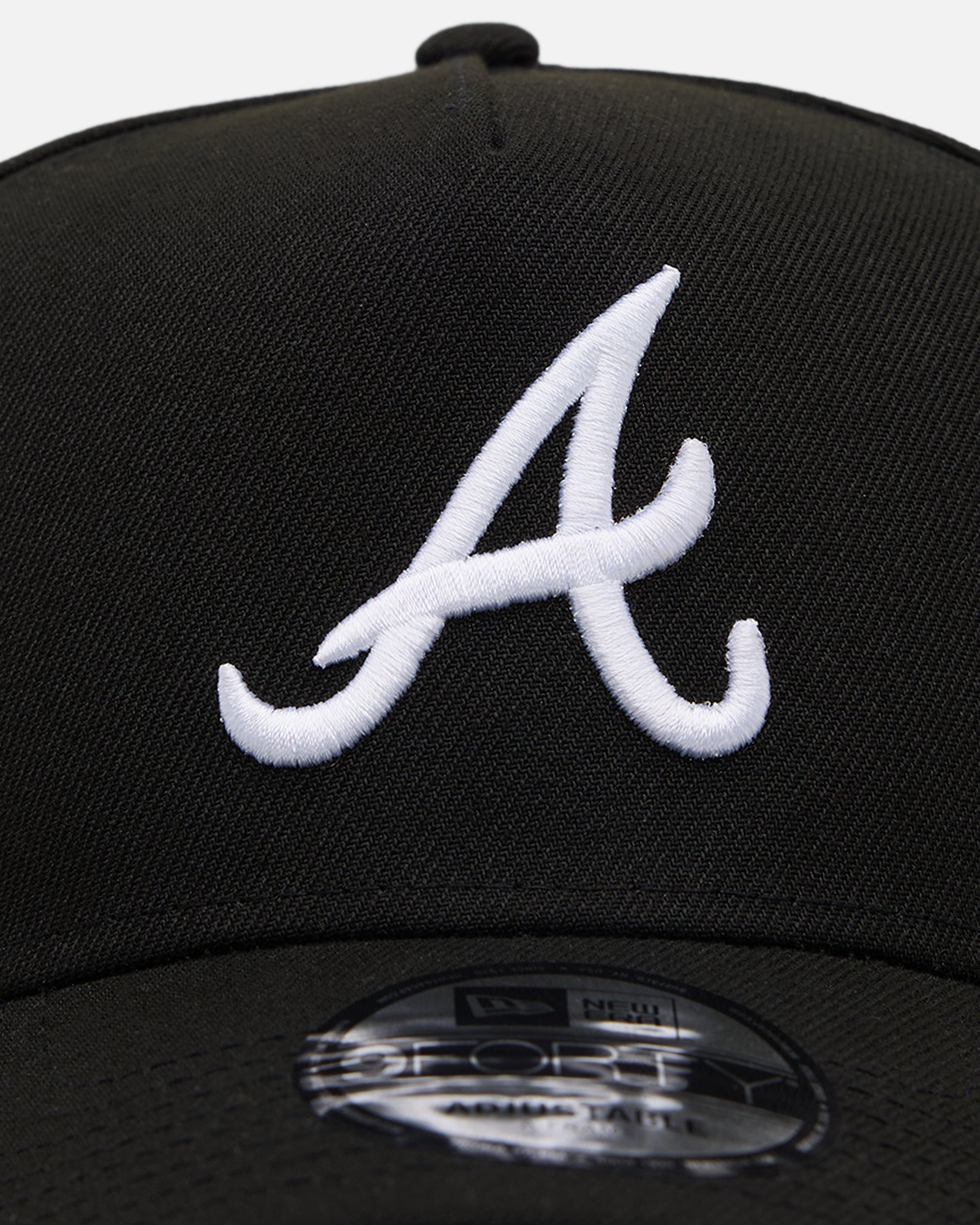 New Era Atlanta Braves 'Black' 9FORTY A-Frame Snapback Black/White