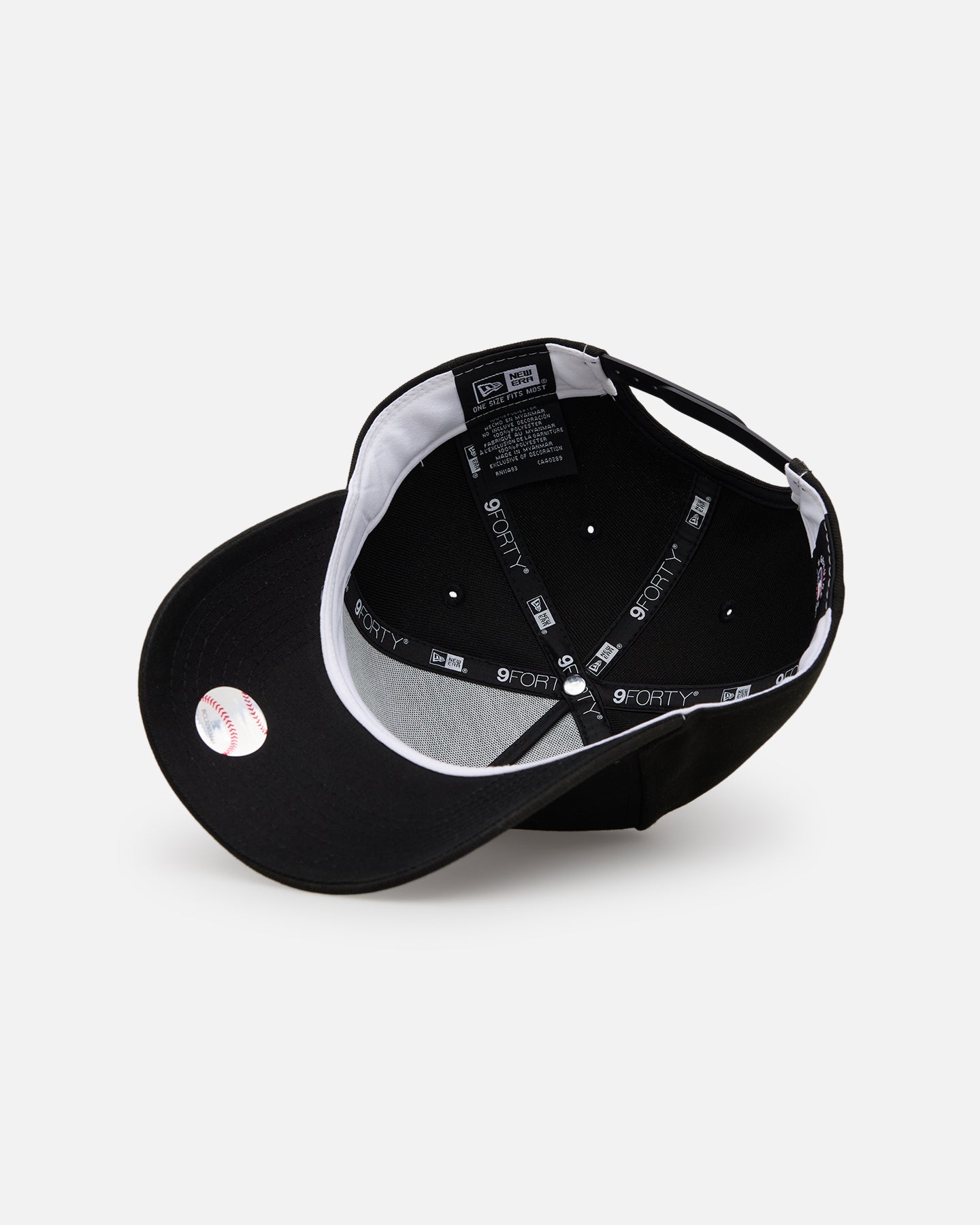 New Era New York Yankees 'Black' 9FORTY A-Frame Snapback Black/White