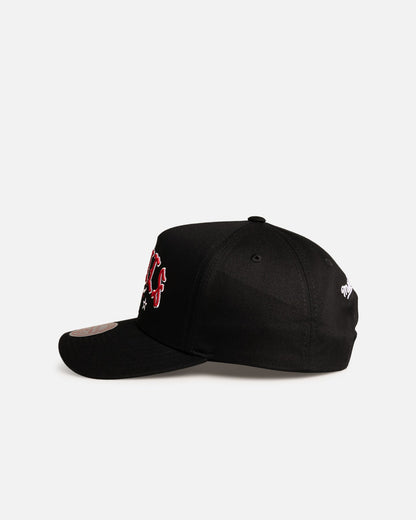Mitchell & Ness Chicago Bulls 'Black Letter' Pro Pinch Snapback Black