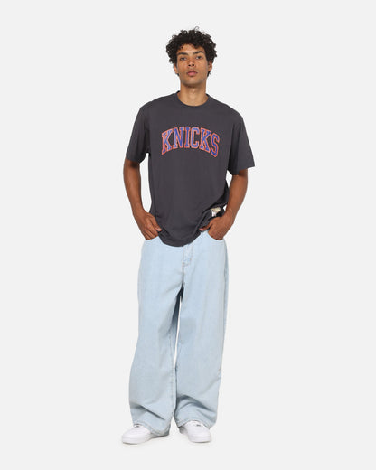 Mitchell & Ness New York Knicks Arch T-Shirt Washed Black