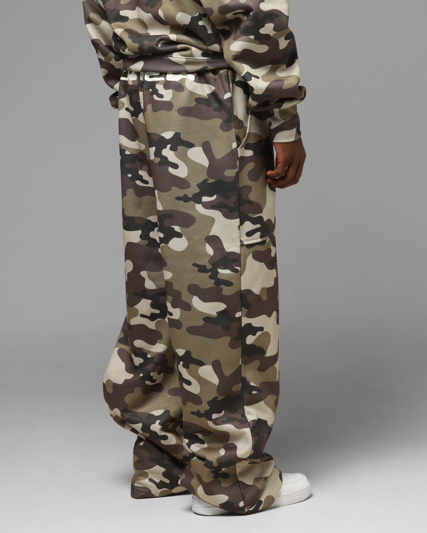 Loiter Jet Stream Sweat Pants Camo
