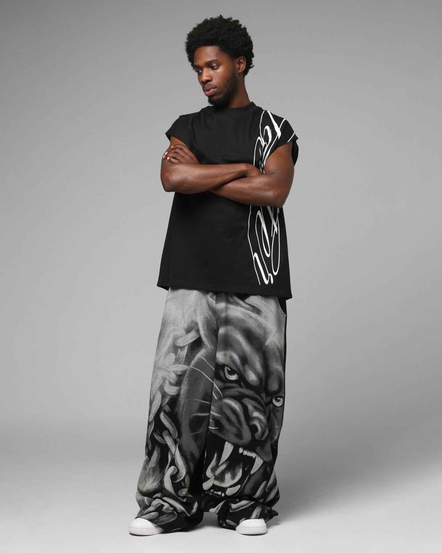 Loiter Airbrush Sweatpants Black