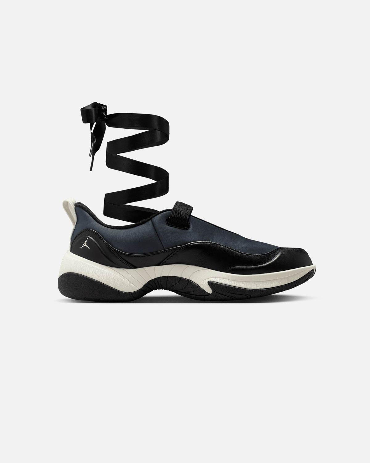 Jordan Women's Pointe Black/Sail