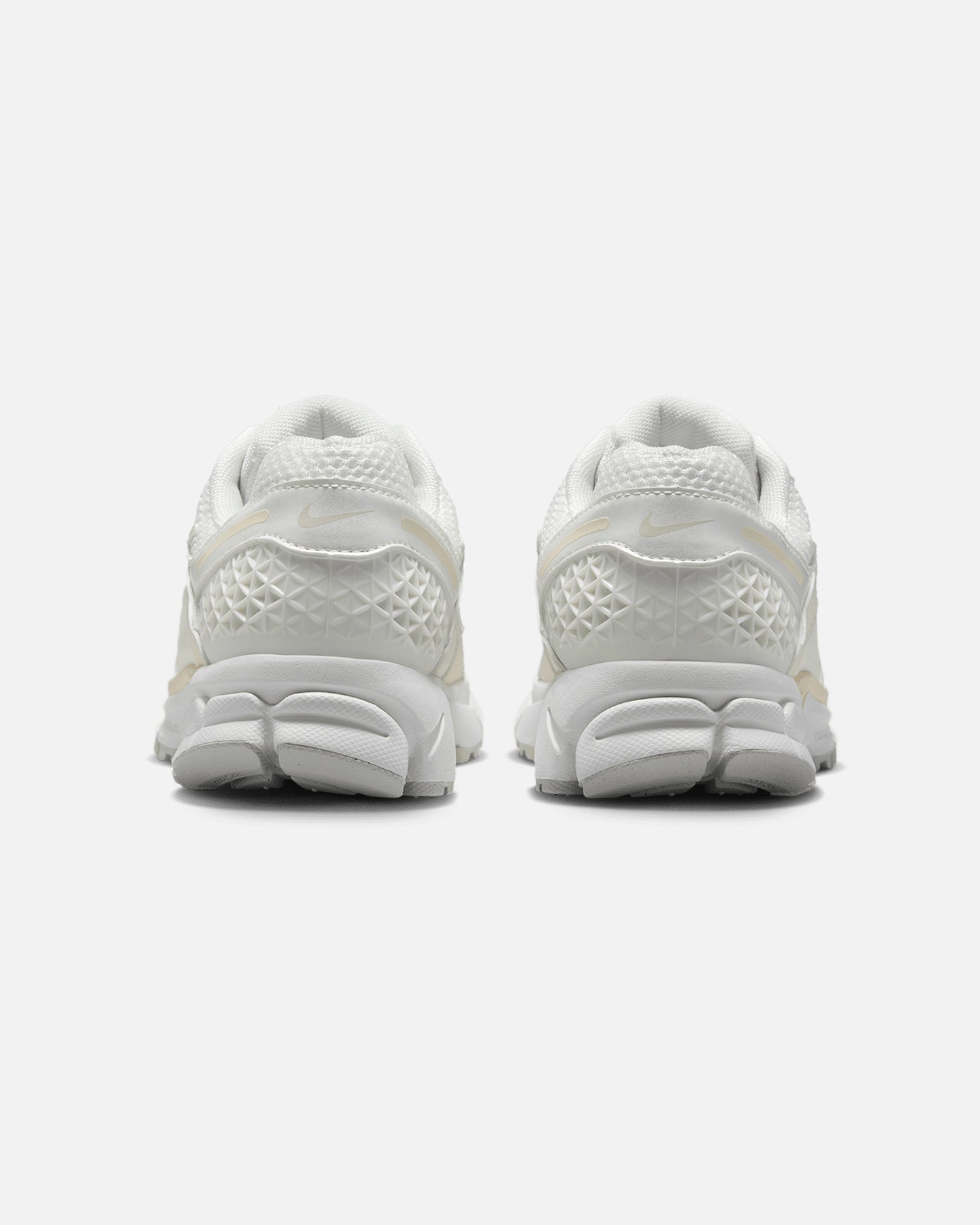 Nike Women's Zoom Vomero 5 Sail