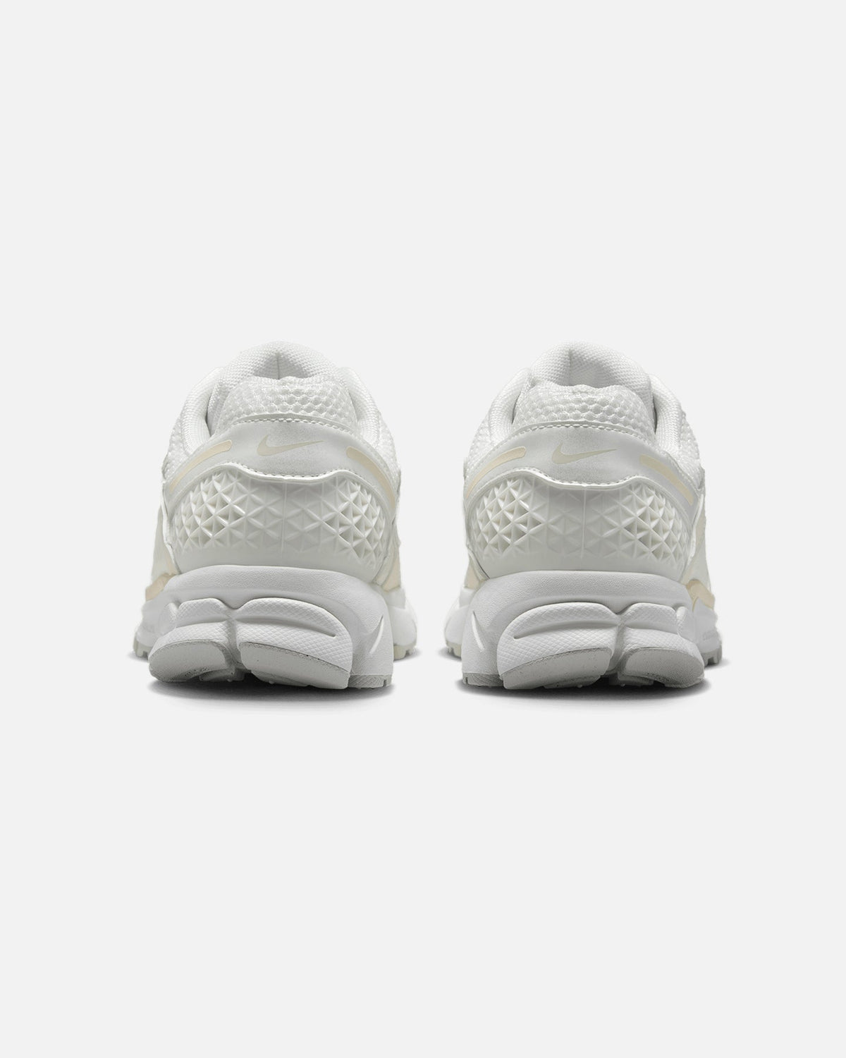 Nike Women's Zoom Vomero 5 Sail