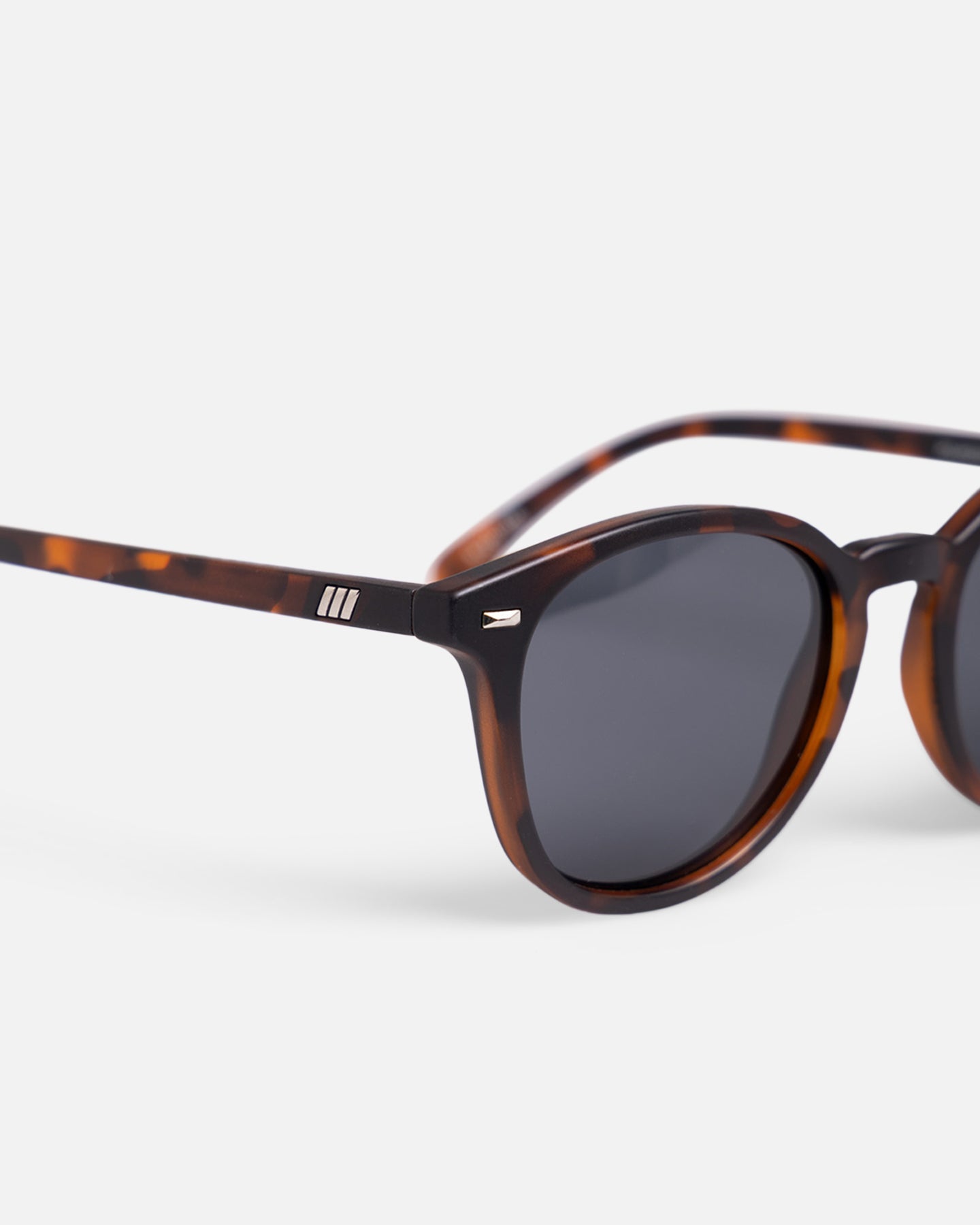 Le Specs Bandwagon Sunglasses Matte Tort/Smoke