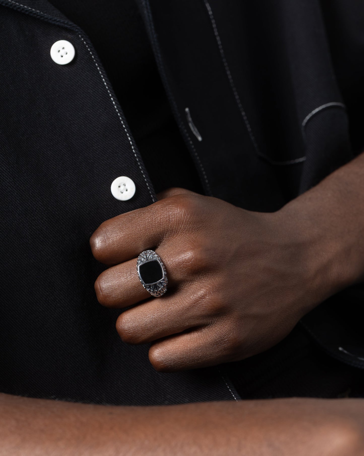 Saint Morta Onyx Square Ring White Gold