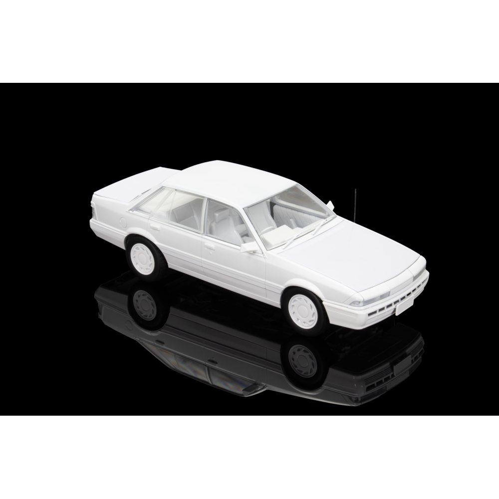 DDA 1/24 VL Holden Calais Plastic Kit