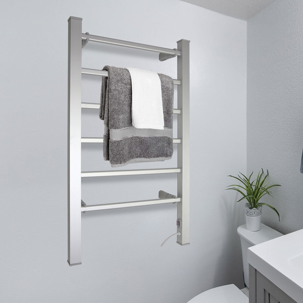 Pronti 100W Electric Heated Wall Mounted Towel Rack (Silver)