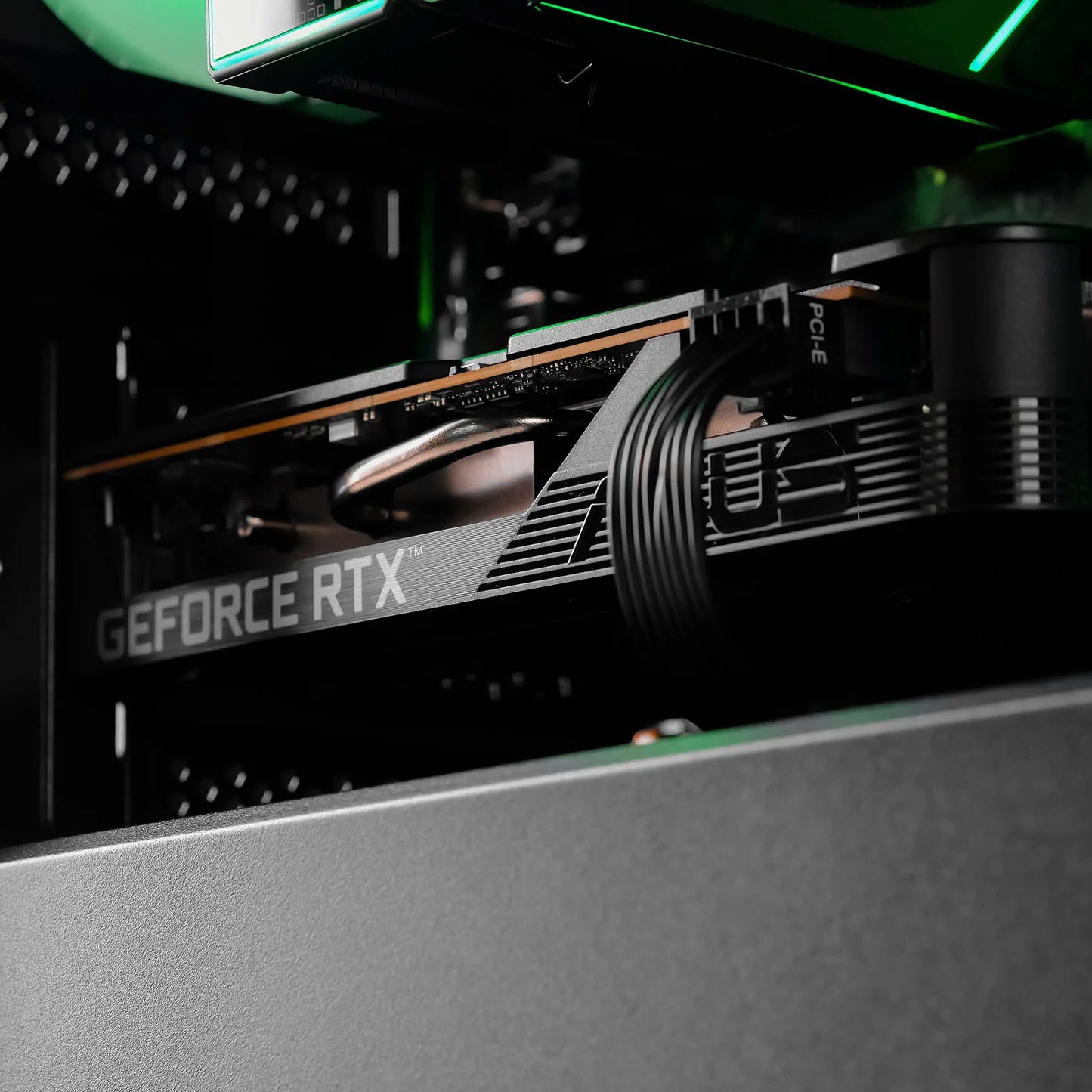 Nebula PC - Zenith Gaming PC: RYZEN 5 5600 | RTX 5050
