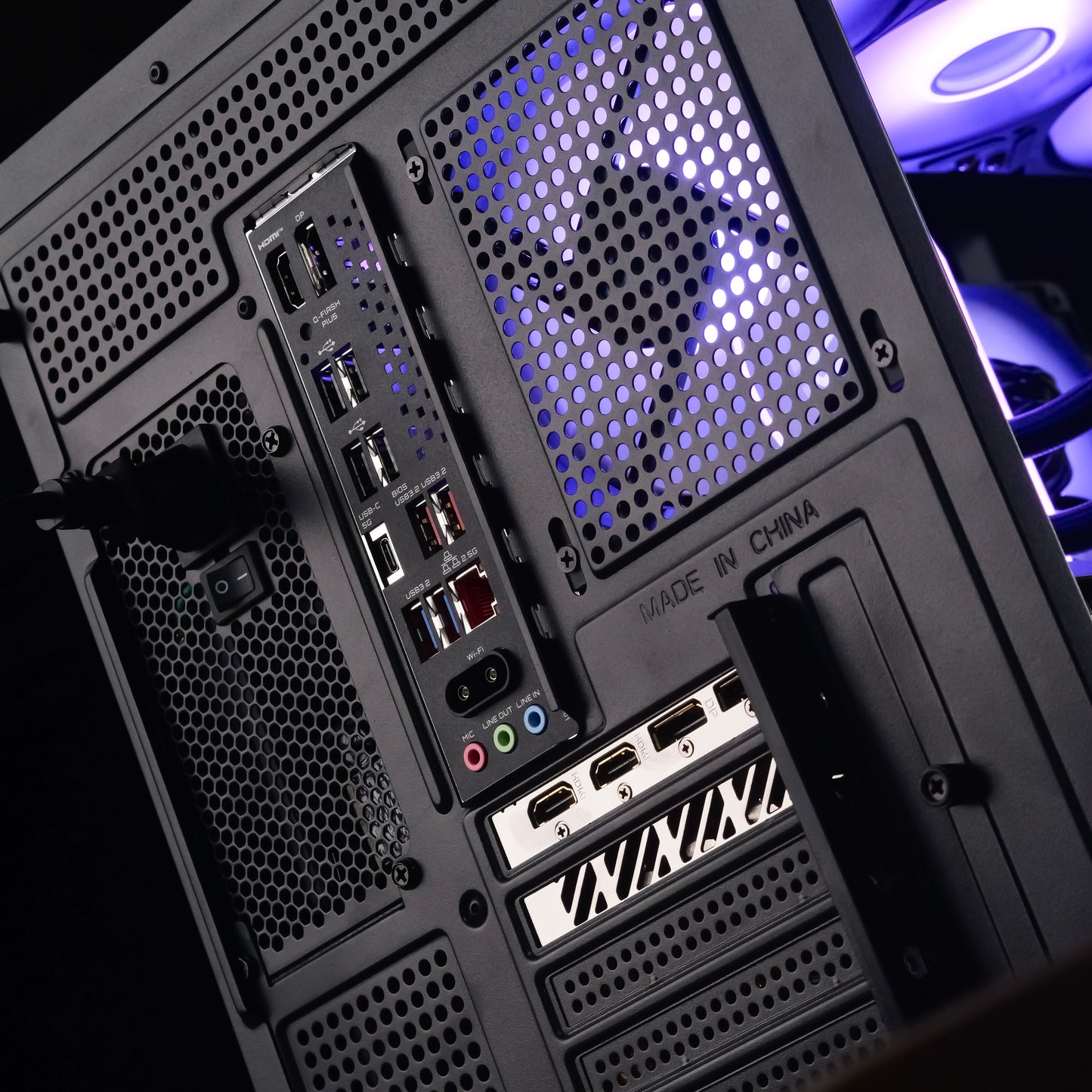 Nebula PC - Violet Gaming PC: RYZEN 7 7700 | RX 9070 XT