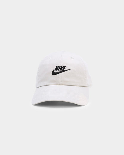 Nike Sportswear Heritage86 Futura Washed Strapback Light Bone/White